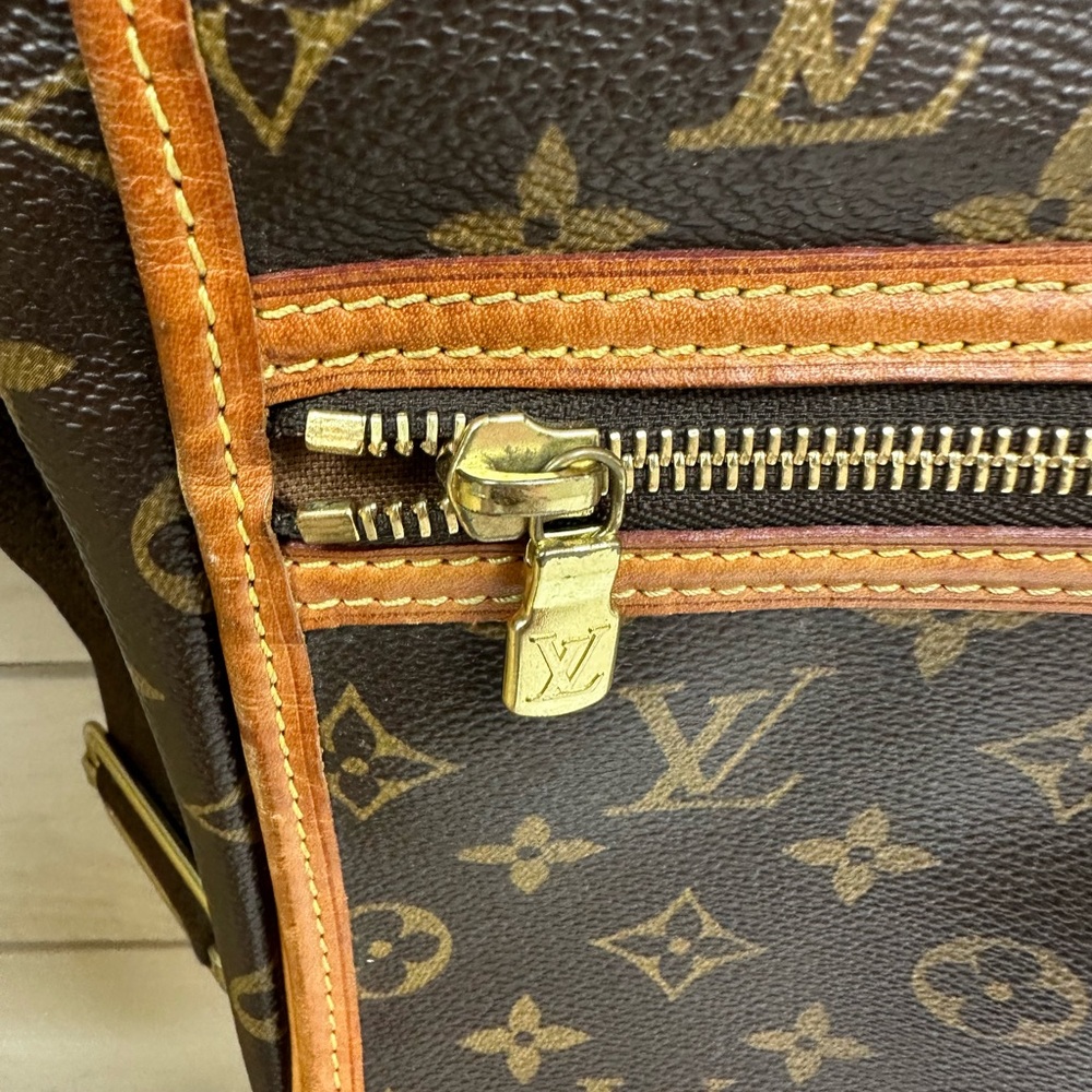 Louis Vuitton Monogram Bosphore GM Messenger Bag - Picture 8 of 13